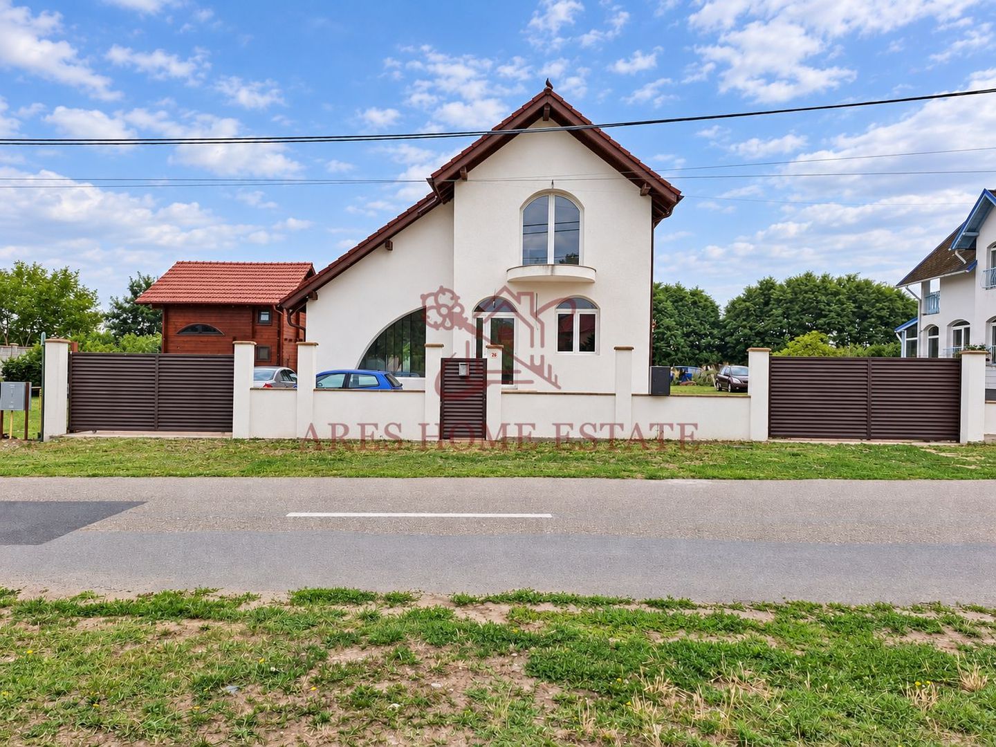 Casă 5 camere, 2 niveluri, intrări și utilități separate – Șag - Poză 1