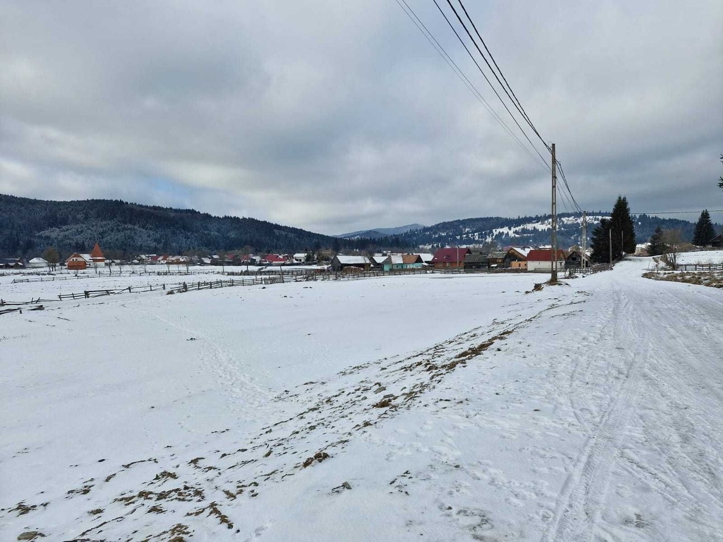 Teren intravilan de vanzare în loc.Comandău, jud.Covasna. - Poză 9