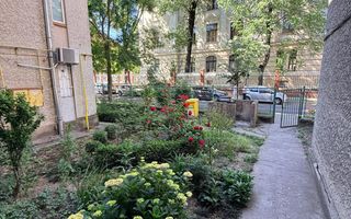 2 camere| vis a vis de Liceul Loga| zona superba, linistita| centrala proprie| - Poză 14