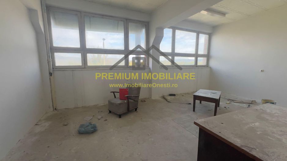 Teren plus Cladire in Onesti - Poză 8