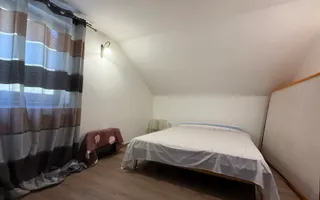 Vila deosebita cu 5 camere pe o strada privata in Borhanci - Poză 12