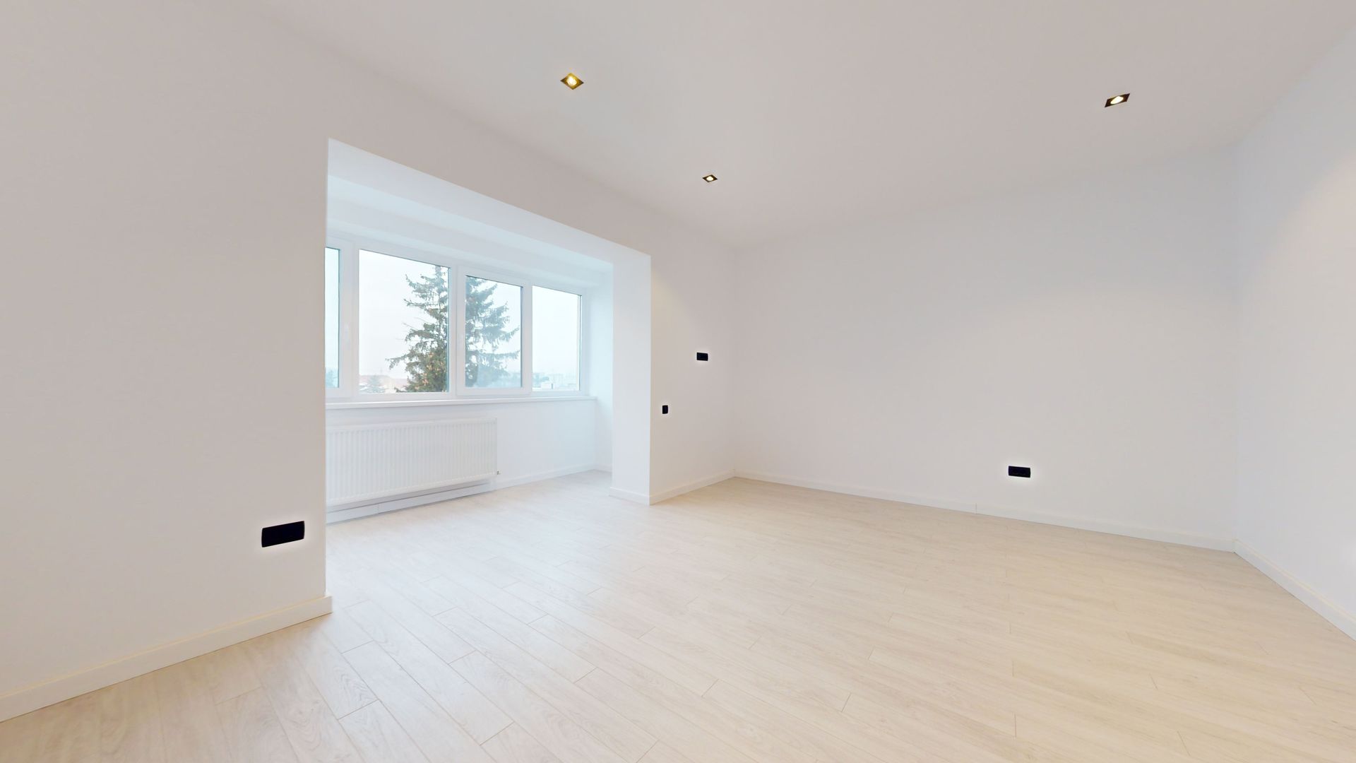 Apartament in vila zona centrala - Poză 9