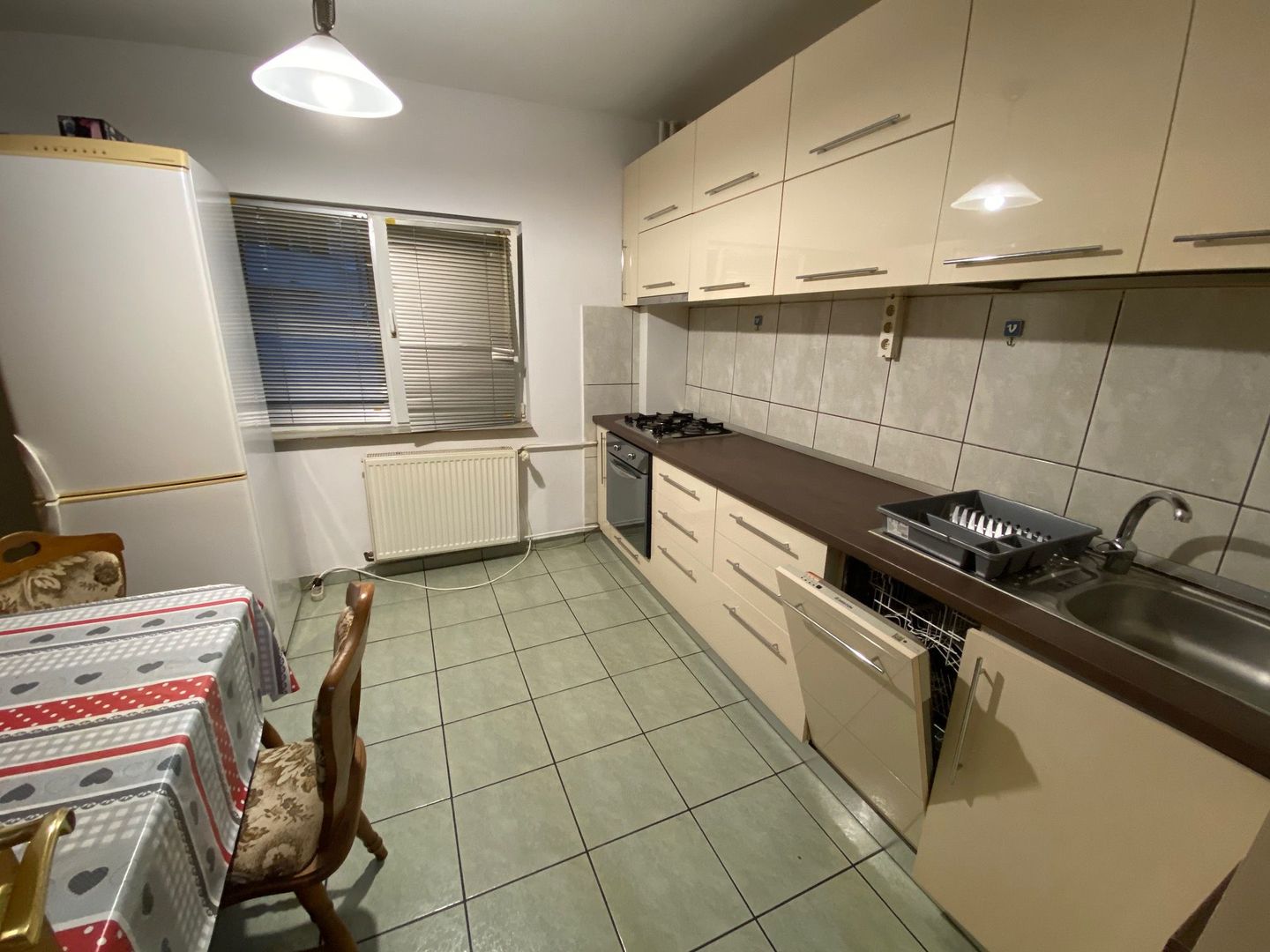 Apartament cu 2 camere zona City Mall - Poză 9