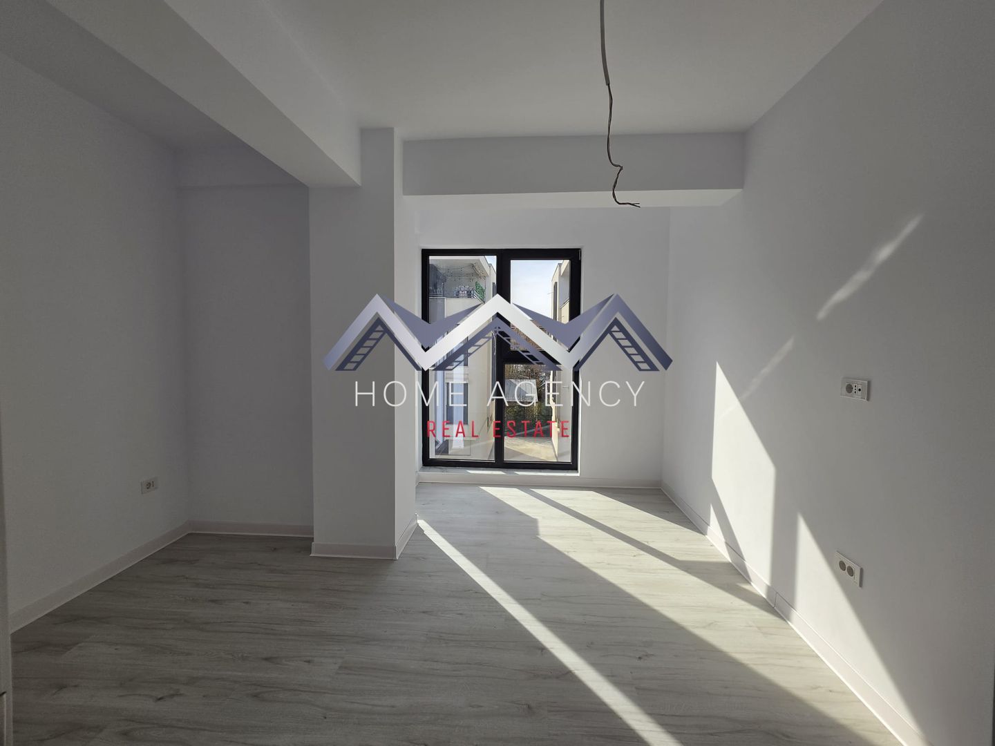 Apartament 3 camere Otopeni central - Poză 6