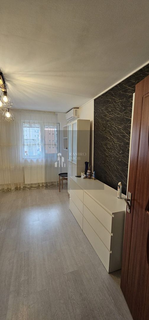 Studio 35 MP/ SECTOR 3 / 1 Decembrie 1918 - Poză 4