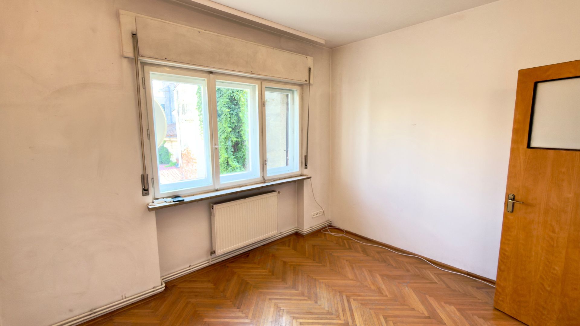 Apartament 4 camere Victoriei, Casa Vernescu, garaj, centrala, comision 0 ! - Poză 26