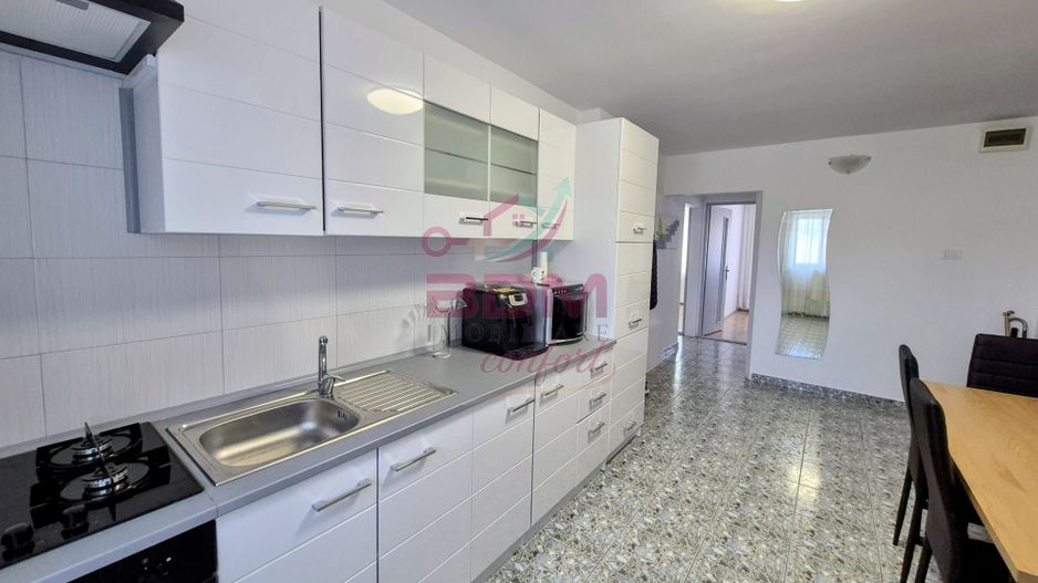 COMISION 0 I Apartament 3 camere | decomandat | etaj intermediar - Poză 3