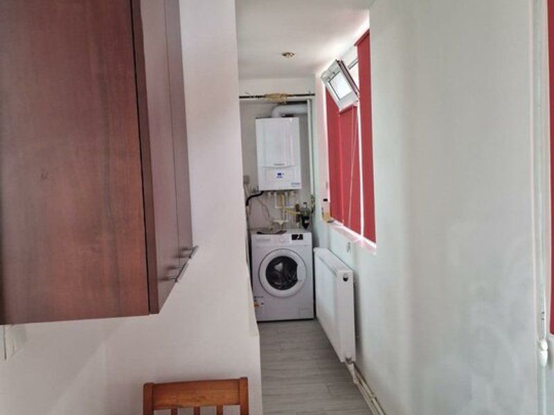 Apartament cu 3 camere, parter - zona Tiglina 2, CEC - Poză 6