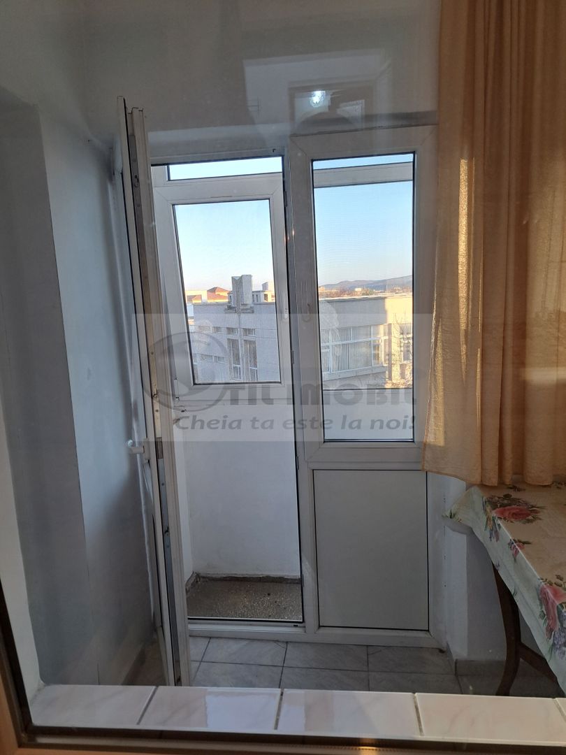 Apartament 1 Camera PALAS MALL - 350 euro - Poză 10