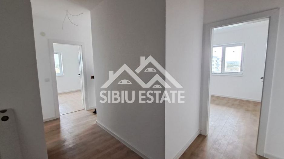 Apartament Sibiu 3 camere, 2 bai, terasa si boxa - Poză 14