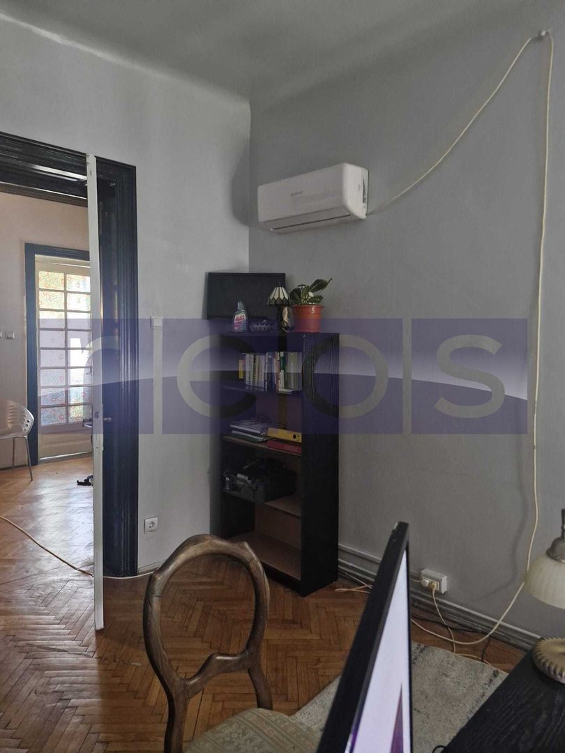 Vand apartament in vila 4 camere - Poză 8