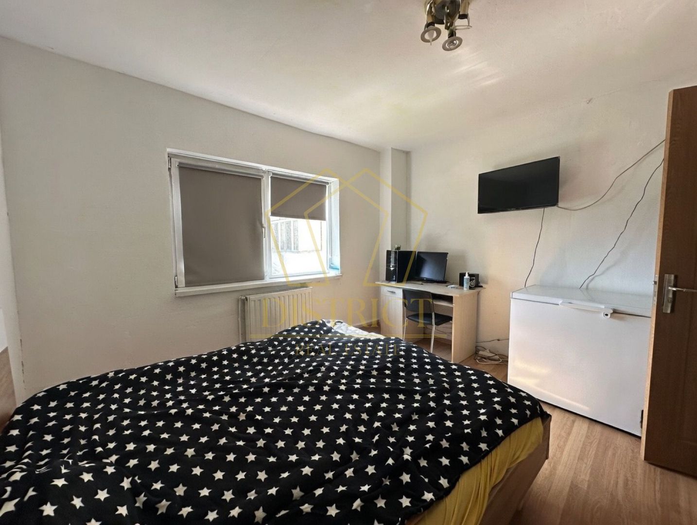 Apartament spatios cu 4 camere | Zona Sagului - Poză 2