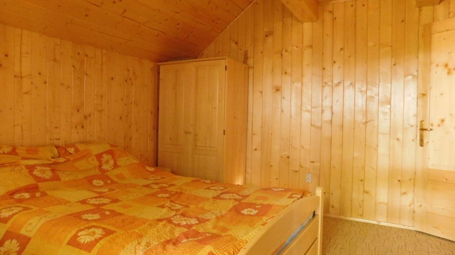 Casă de vacanta de vanzare, in Marisel, langa Cabana Motilor - Poză 45