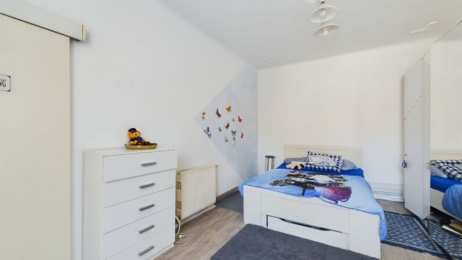 Apartament semicentral cu 2 camere - Poză 3