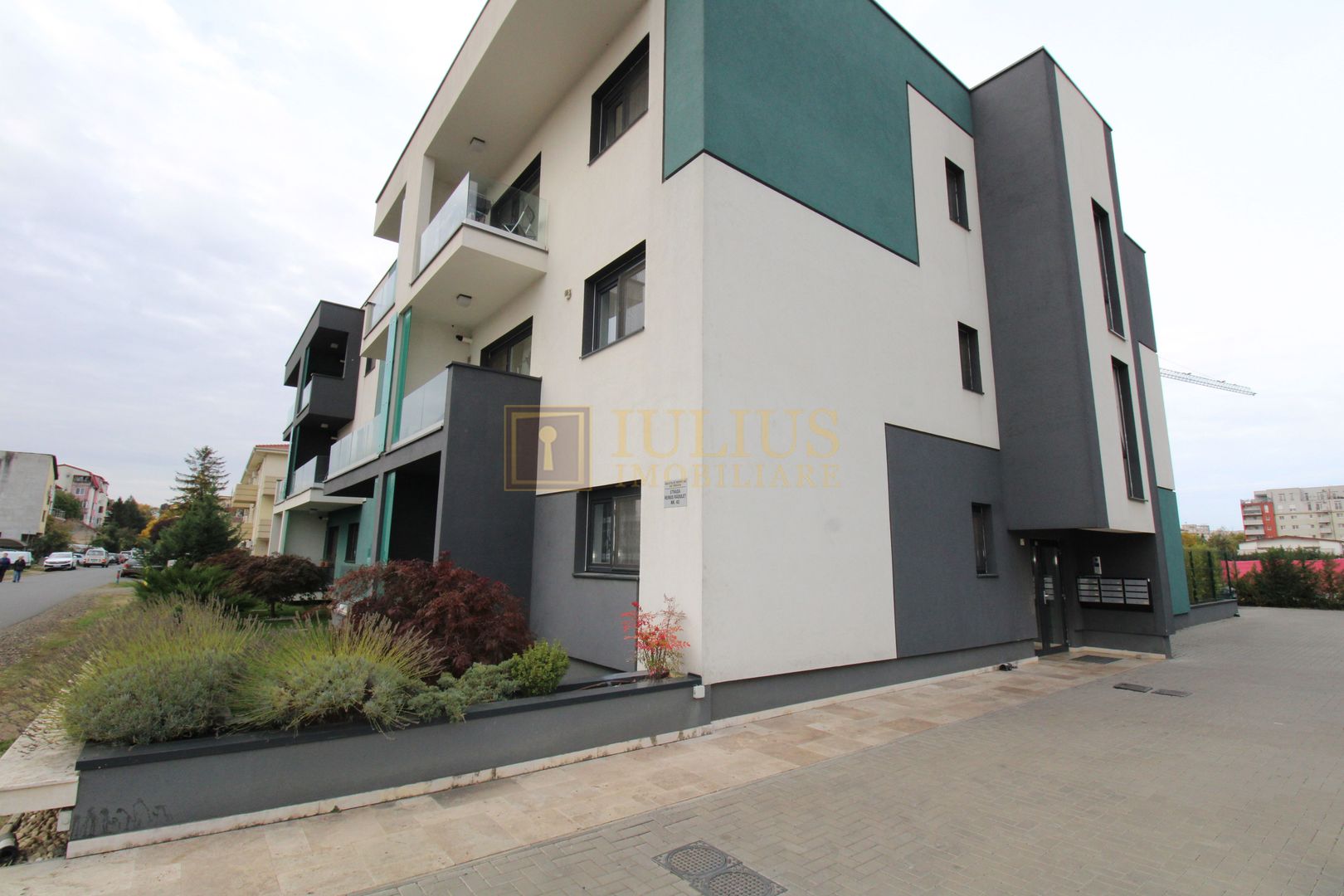 Zona Remus Radulet, 2 camere, centrala proprie - Poză 1