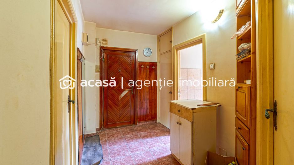 Apartament spațios în zona Banu Mărăcine - Poză 7
