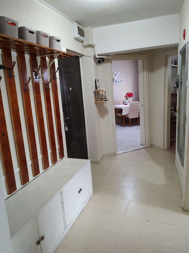 Vand apartament 3 camere, bloc BCA, Micro 16,Satu Mare - Poză 6