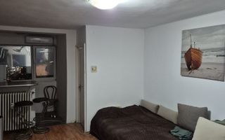Vanzare Garsonieră decomandată, 29 mp, etaj 9/10 – mobilată, Bd Timisoara - Poză 1