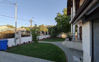 DE VANZARE  Vila 9 camere Colentina - Poză 9