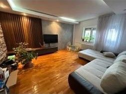 Vanzare Apartament 3 camere 2 Minute Mall Vitan Hol in H - Poză 1