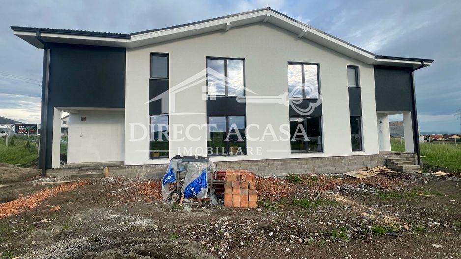 Duplex premium 4 camere cu teren 264 mp Santana De Mures - Poză 1