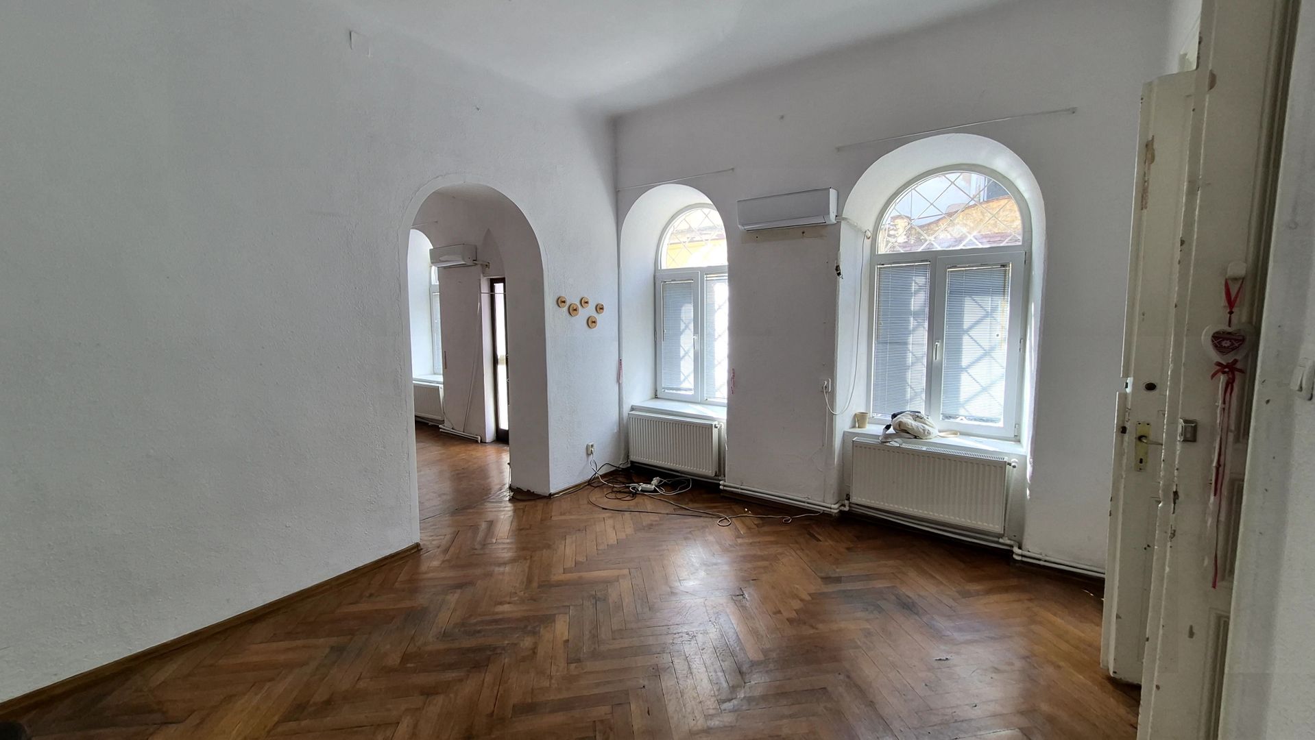 Spatiu comercial 85 mp - Universitate - Poză 3