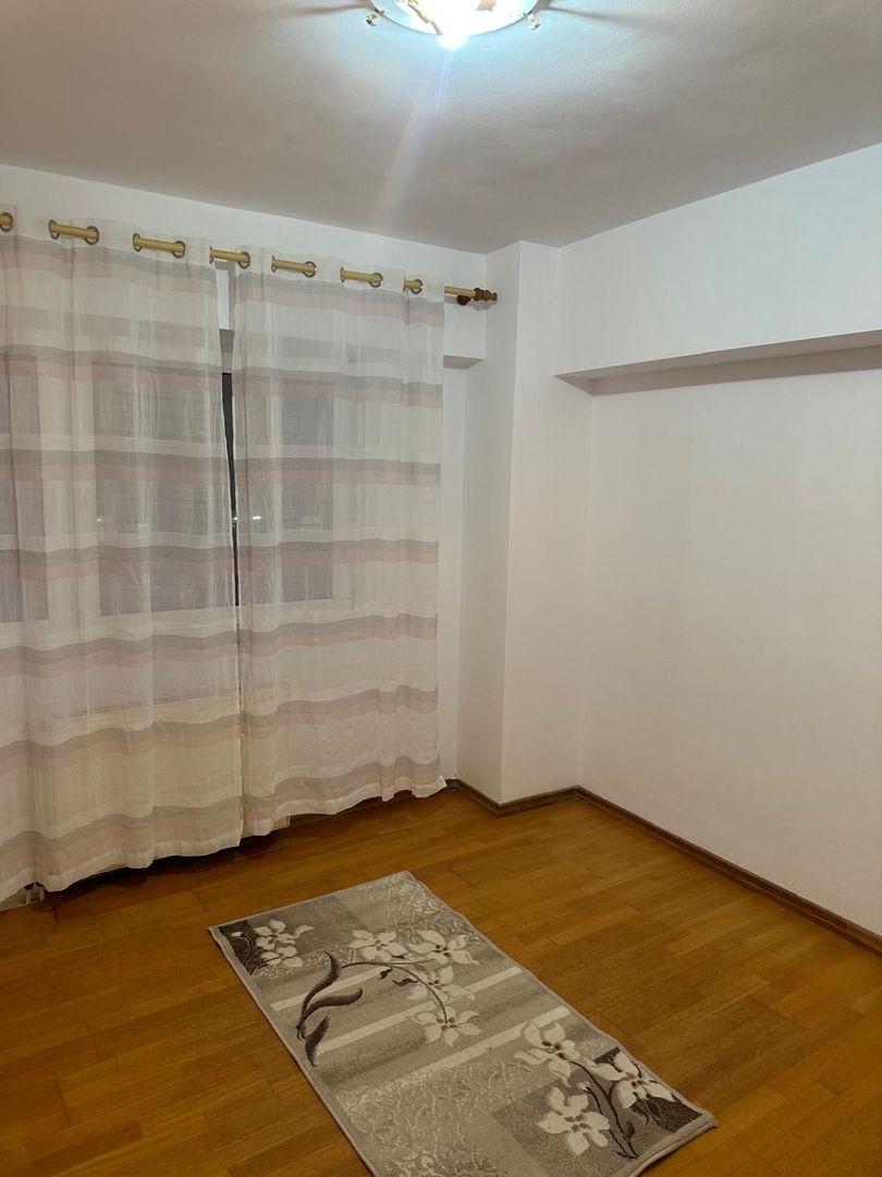 ageuropa.ro vinde apt. cu 4 cam. RENOVAT, 106mp, etaj 1 în zona SOARELUI. - Poză 11