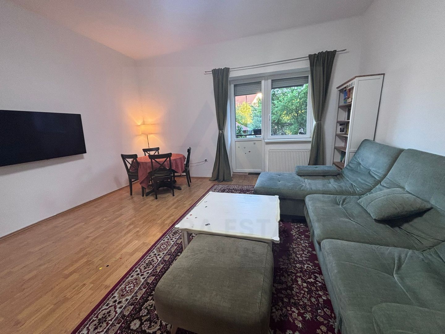 Apartament la casa 76 mp utili terasa curte si pivnita zona Lupeni - Poză 8