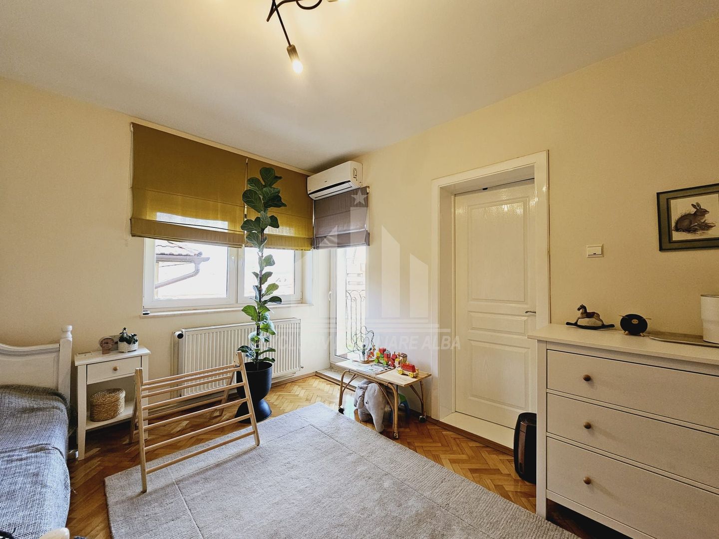 Casa individuala | Pensiune | 550 mp | 1100 mp teren | Cetate - Poză 17