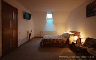 Casa renovata, mobilata si utilata complet - Poză 10