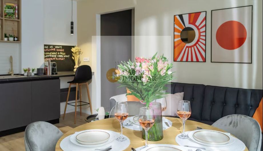 AIRBNB - 6 pers I Unirii - Centru Vechi I Etaj 4  I Balcon deschis - Poză 2