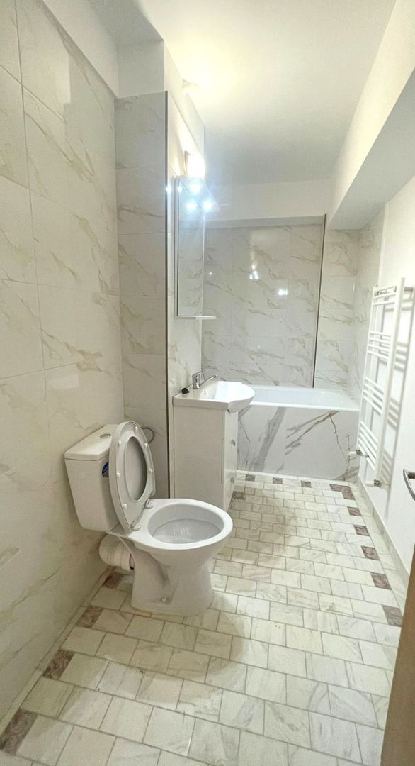 De vanzare – Apartament 3 camere   -R-uri -  Mazepa 1 - Poză 4