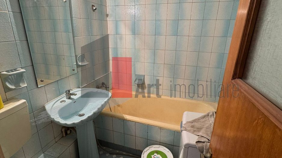 De vânzare – Apartament 3 camere, Sector 4 - Poză 12