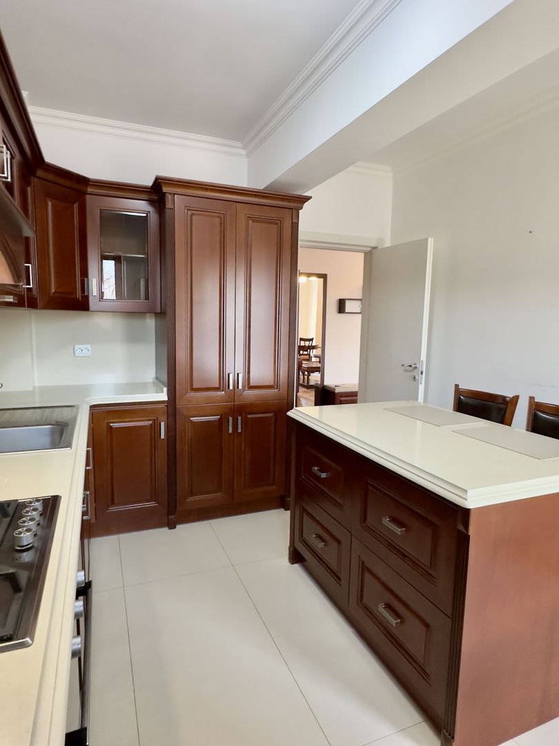 Apartament 3 camere, bloc nou, centrala proprie, parcare subterana inclusa. - Poză 5