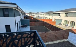 Vila cu bucatarie inclusa -otopeni central - Poză 4