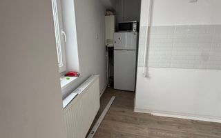 Garsoniera de vanzare - Zona de jos - Poză 7