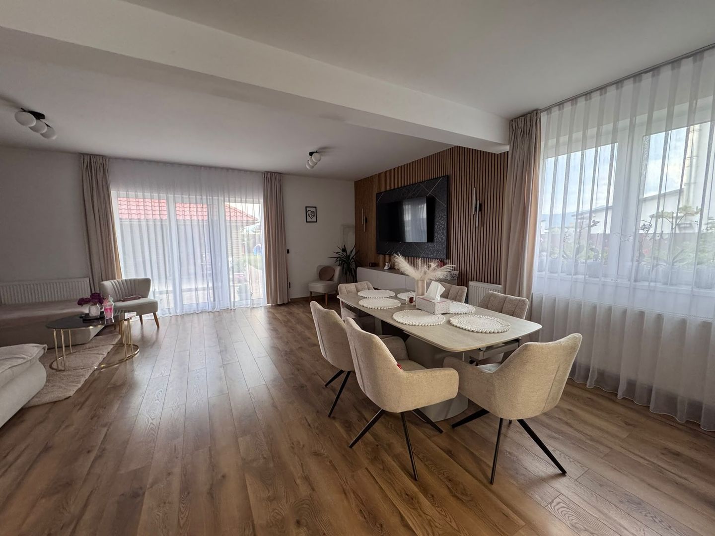 Casa individuala, curte superba, Cristian, Sibiu - Poză 9