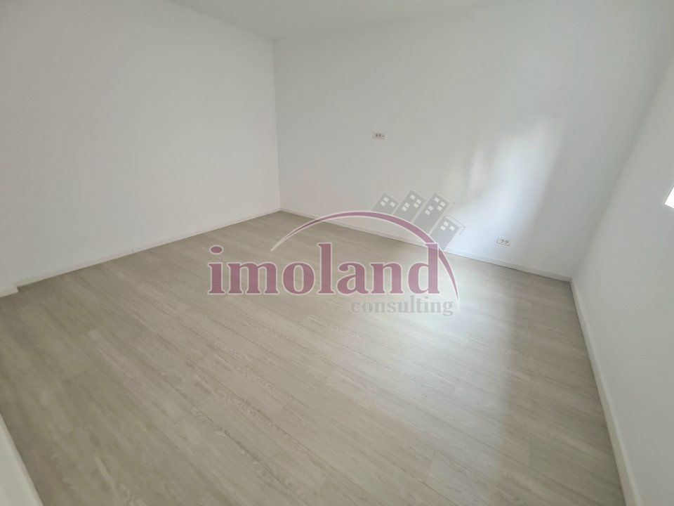 Apartament de vanzare in vila - 3 camere - central - Poză 4