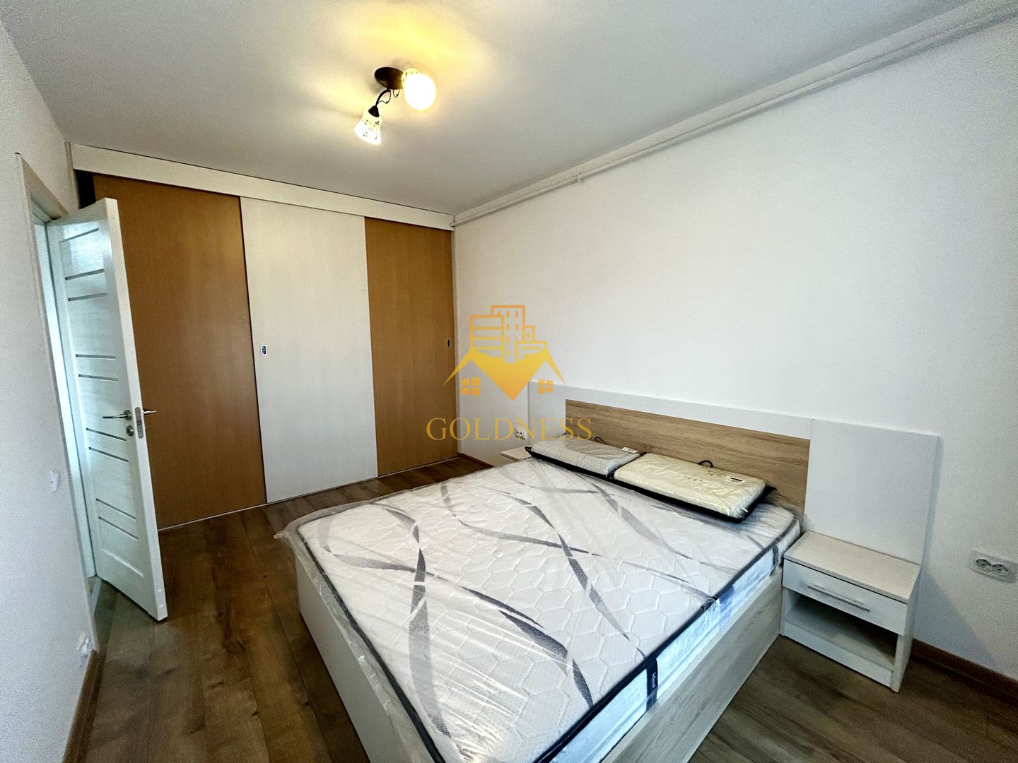 2 camere open space, Parcare, Zona Eroilor, Storia Cucina, Floresti - Poză 1