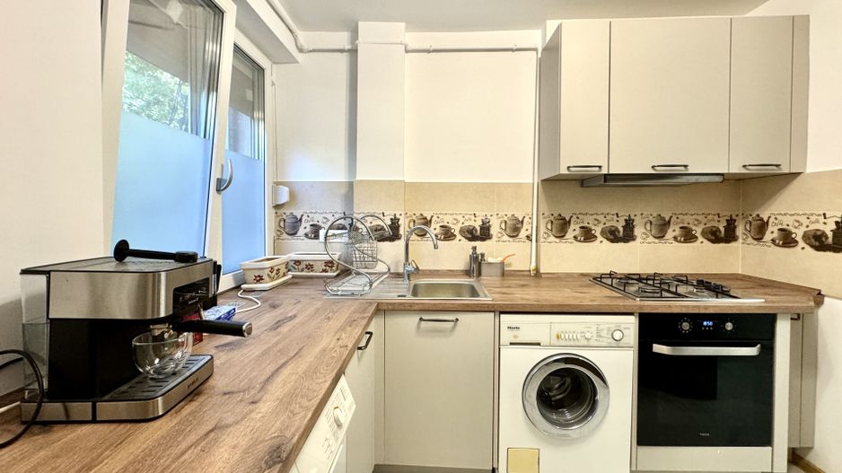 Apartament 2 camere, renovat, pet friendly, zona Central- Piata 700 - Poză 9