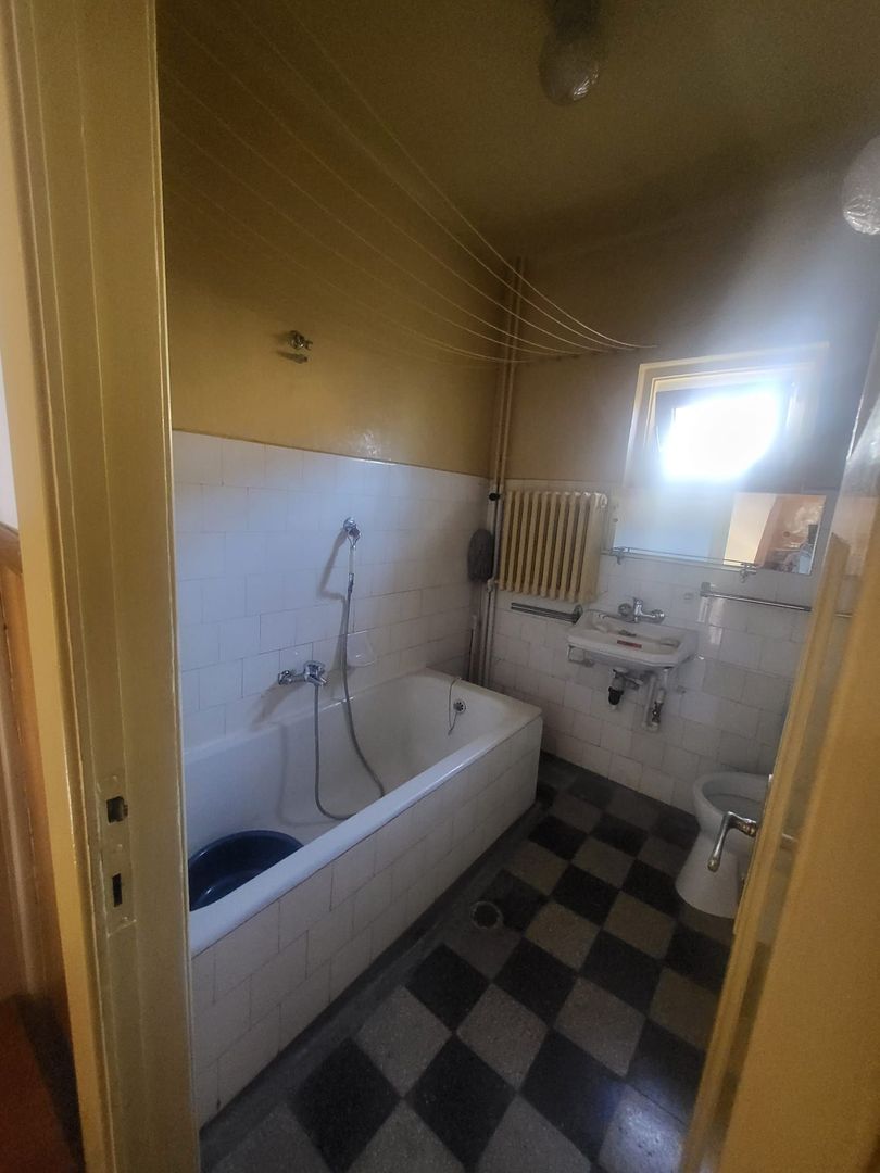 Vanzare Casa vintage 4 camere, curte proprie, centrala, garaj , Vatra Luminoasa - Poză 14