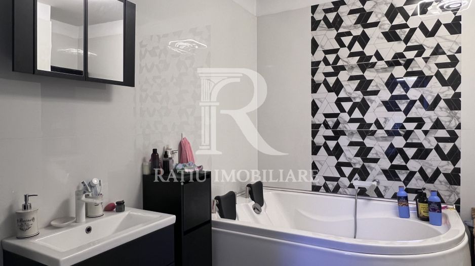 Apartament Exclusivist cu Suită Matrimonială | Parcare | ARED | Oradea - Poză 13