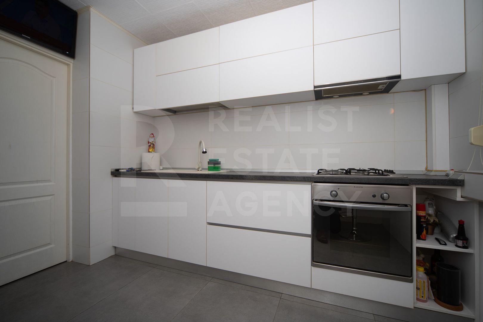 Vânzare, apartament, 3 camere, zona Drumul Taberei - Poză 3