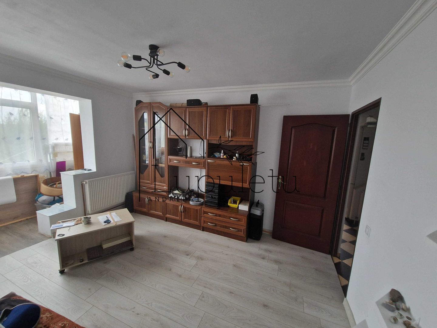 Apartament 3 Camere Complet Renov﻿at | Cisnădie | Etaj 2 din 4 | 50 MP - Poză 2