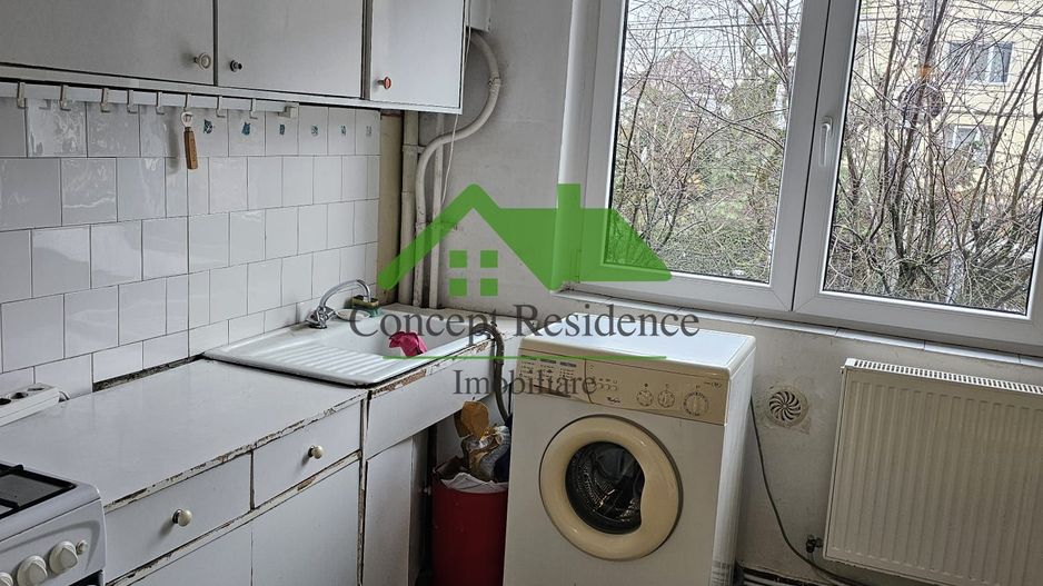 Apartament 4 camere, etaj 1, garaj – Str. Victoriei zona sc. nr. 4 - Poză 6