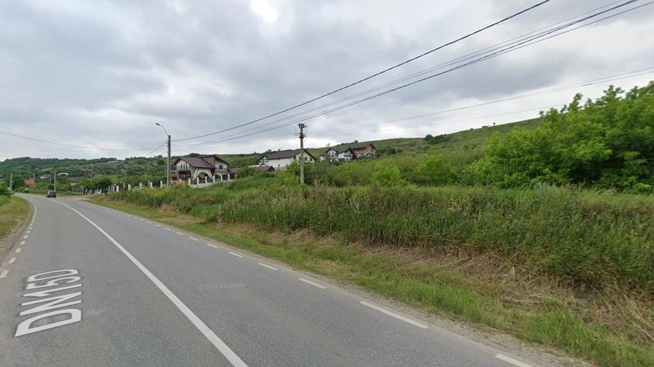 Teren 2.000 mp cu deschidere la DN, Str. Călugăreni. - Poză 1