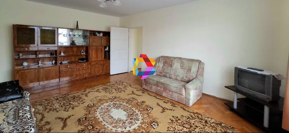 Apartament 3 camere de vânzare Brasov - zona Centrul Civic - 91 mp - plus-imo.ro - Poză 1