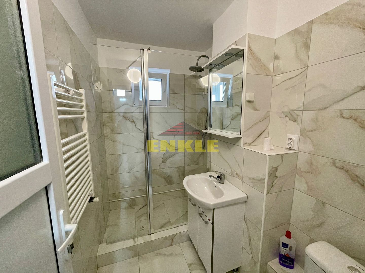 De inchiriat garsoniera, zona Primaverii - Poză 4