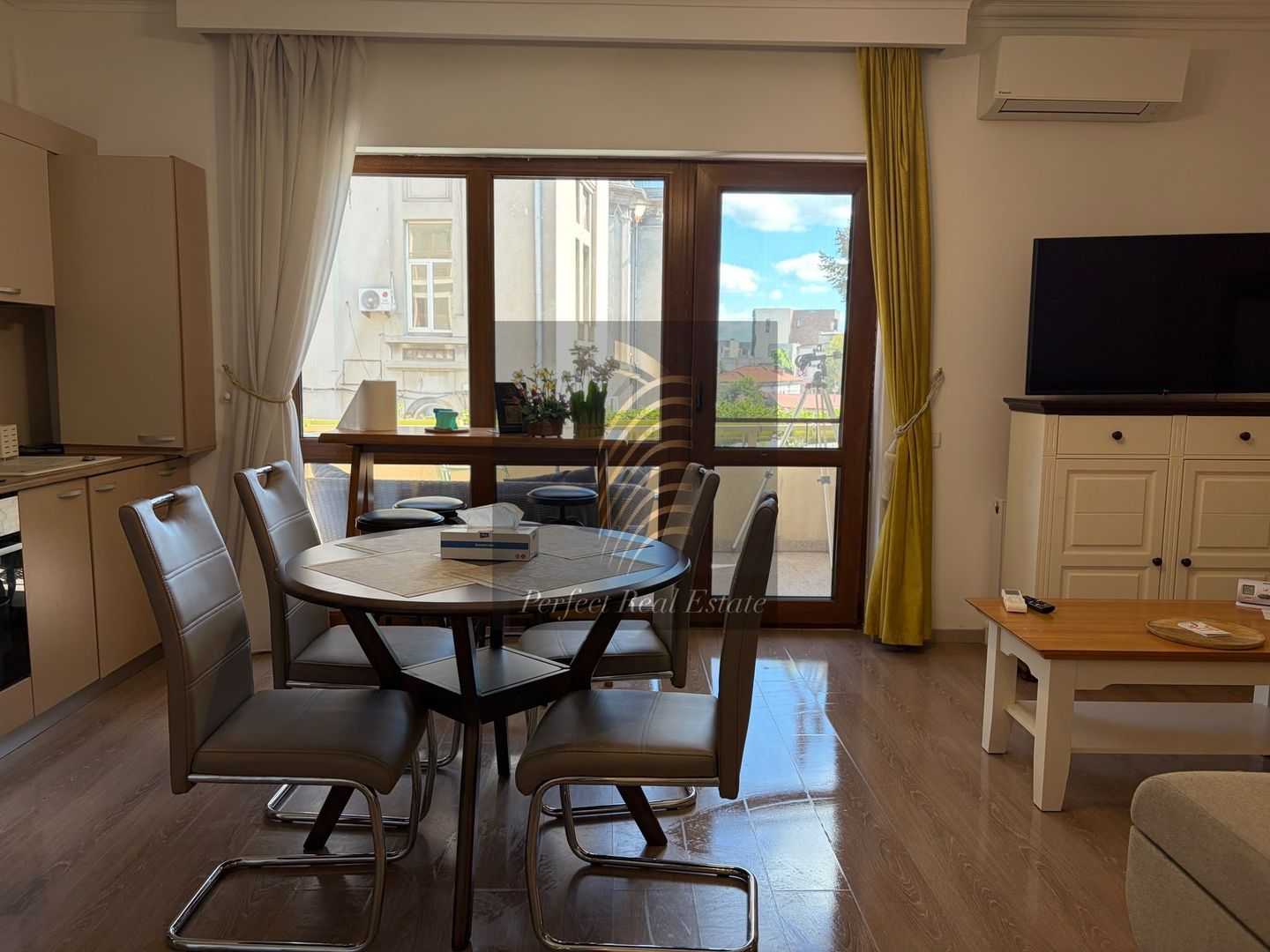 Apartament de închiriat – Zona Piața Ovidiu / Catedrala - Poză 1