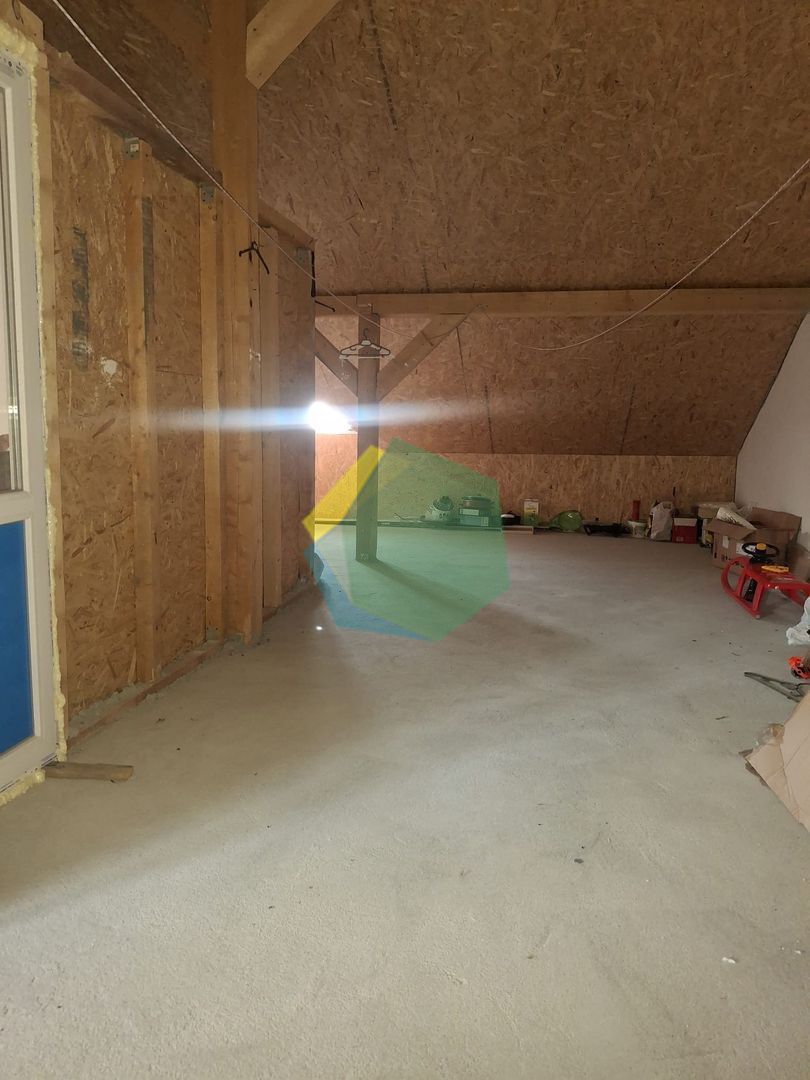 Vilă duplex moderna cu curte generoasa in Otopeni - Poză 8